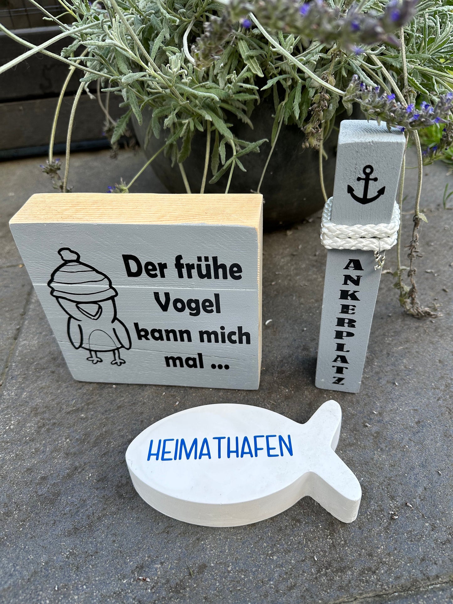 Maritime Tischdeko im Set Dekoration Aufsteller Heimathafen Holzschild Poller Ankerplatz Möwe maritim grau Lieblingsplatz