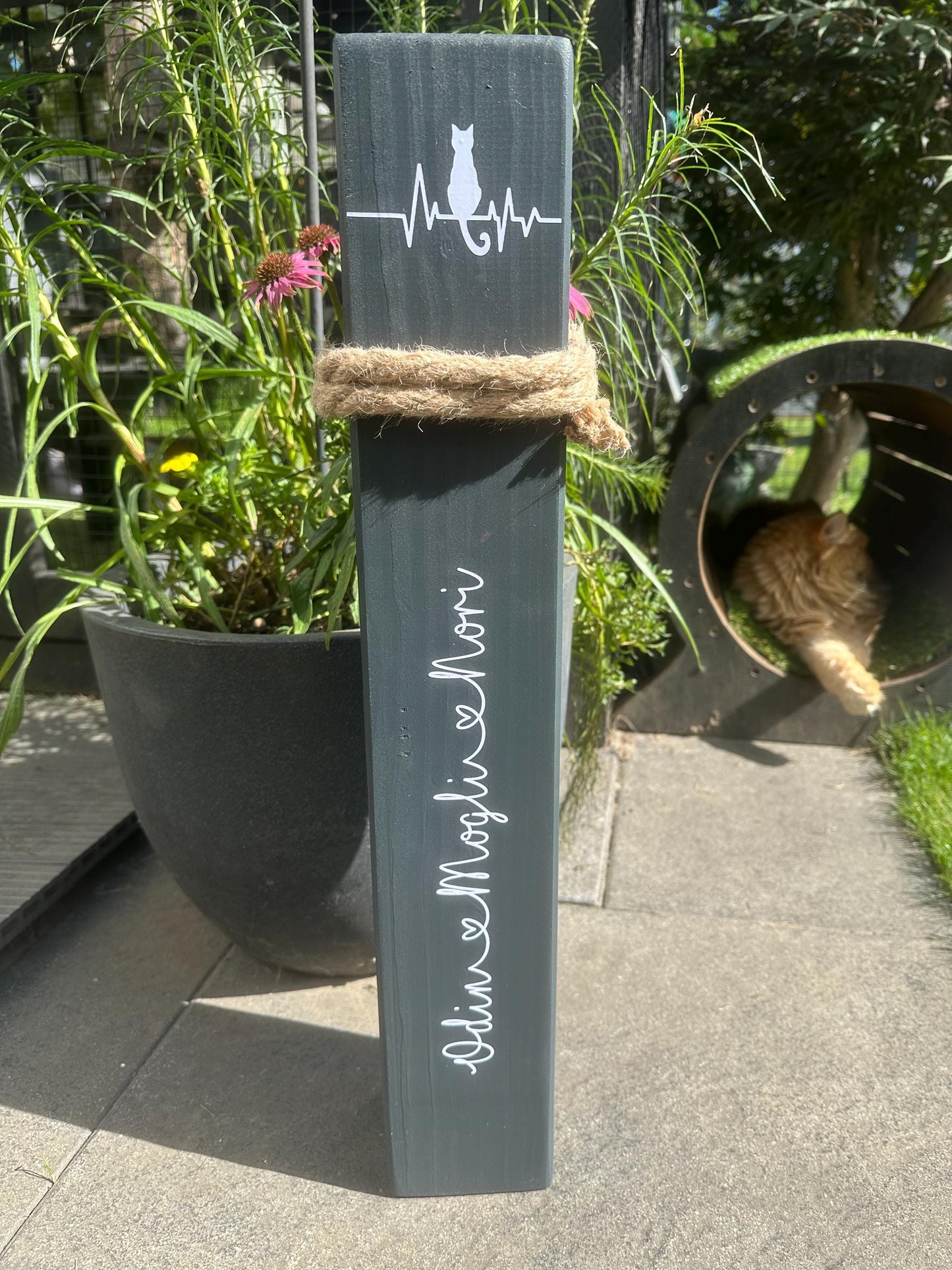 Personalized Wooden Pillar for Pet Lovers | Happiness has 4 Paws | Custom Pet Memorial Gift