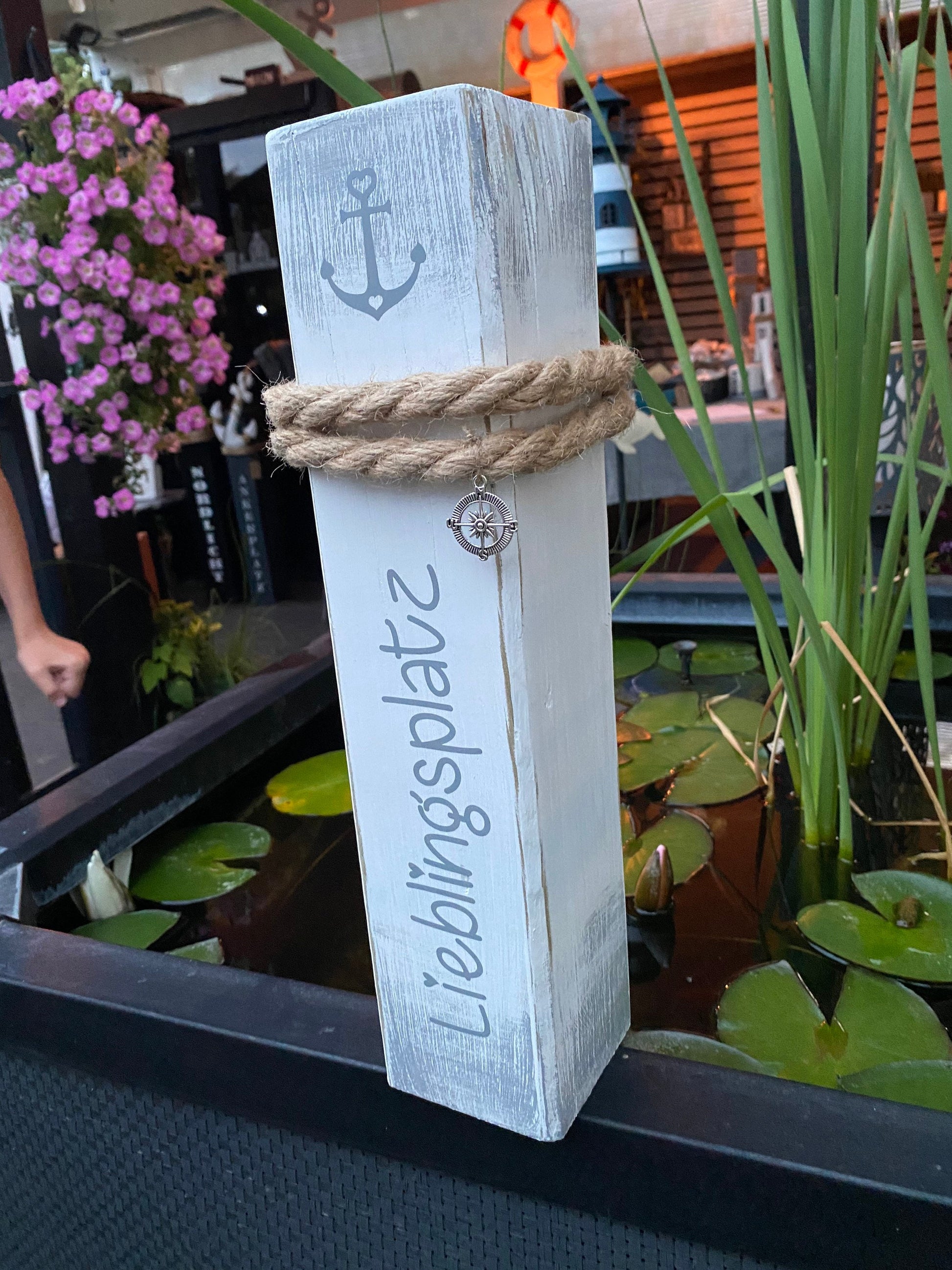 Lieblingsplatz weiß grau maritime Tischdeko Dekosäule Poller Holz Anker Stele Dalben Gartendeko maritim Heimathafen