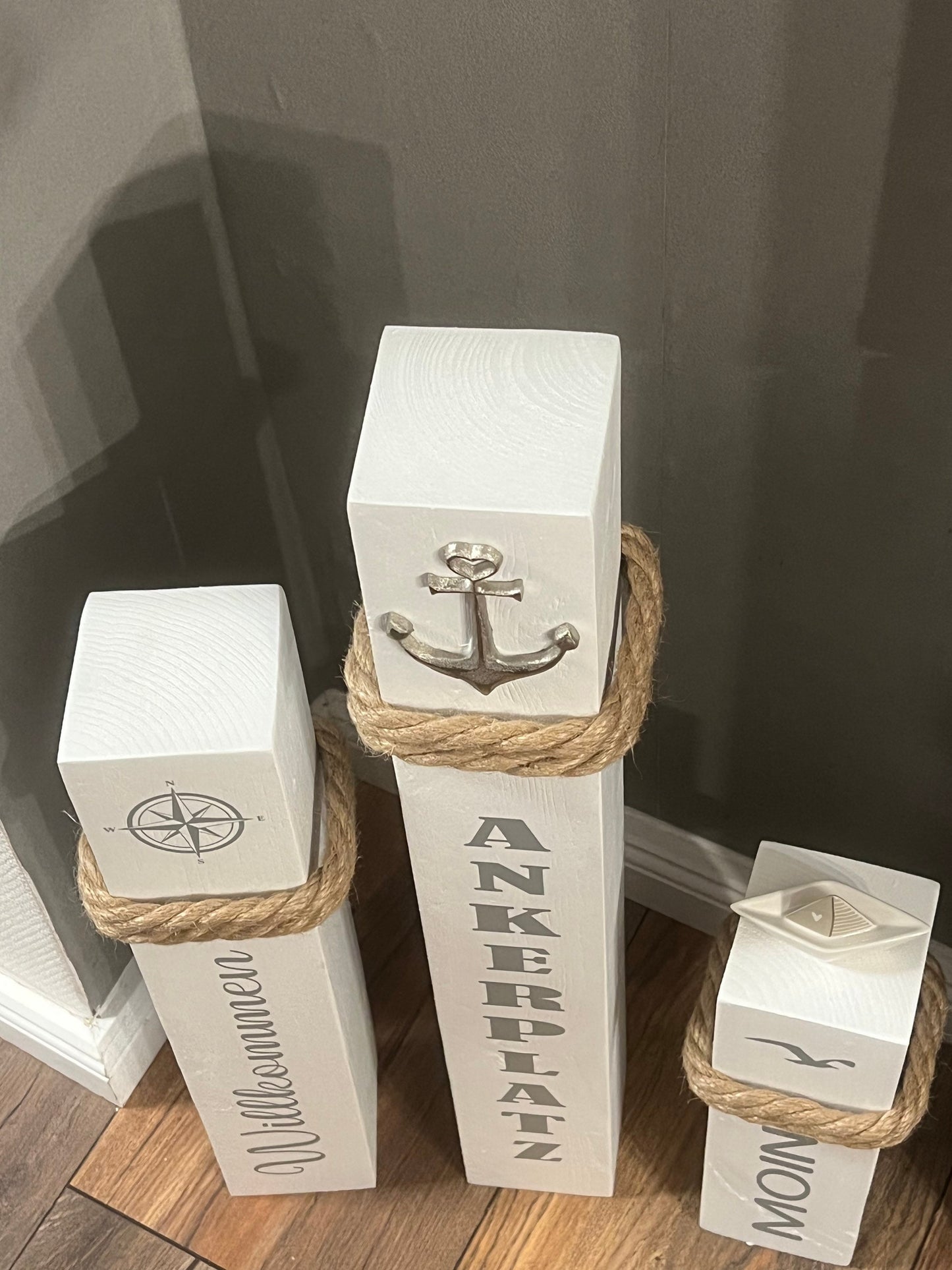 3er Set maritime Deko Holz Anker Poller Ahoi Garten Manapal Dekosäulen Meer Balken Stele Säule Manapal Schiff Willkommen Ankerplatz Moin
