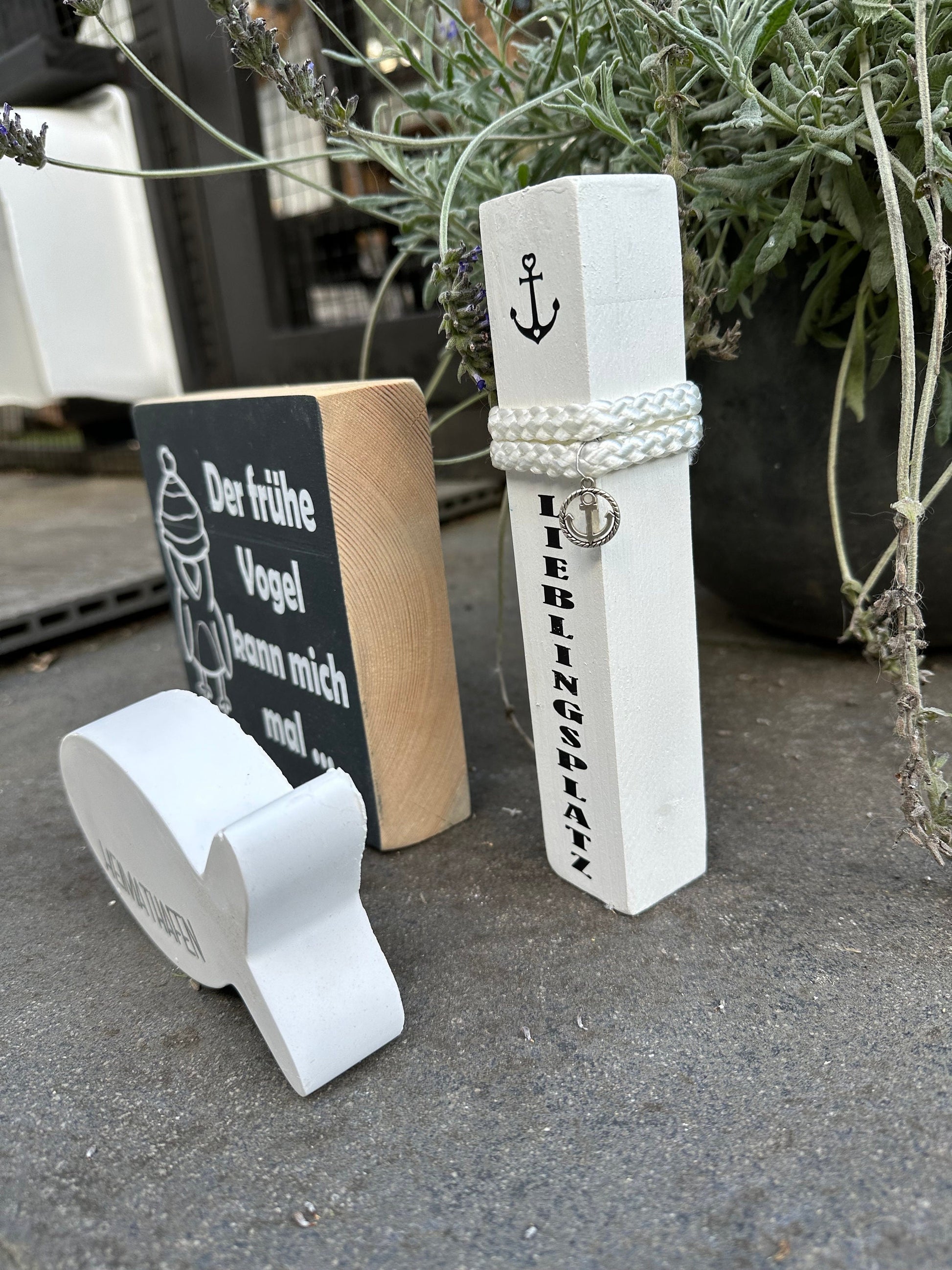Maritime Tischdeko im Set Dekoration Aufsteller Heimathafen Holzschild Poller Ankerplatz Möwe maritim grau Lieblingsplatz