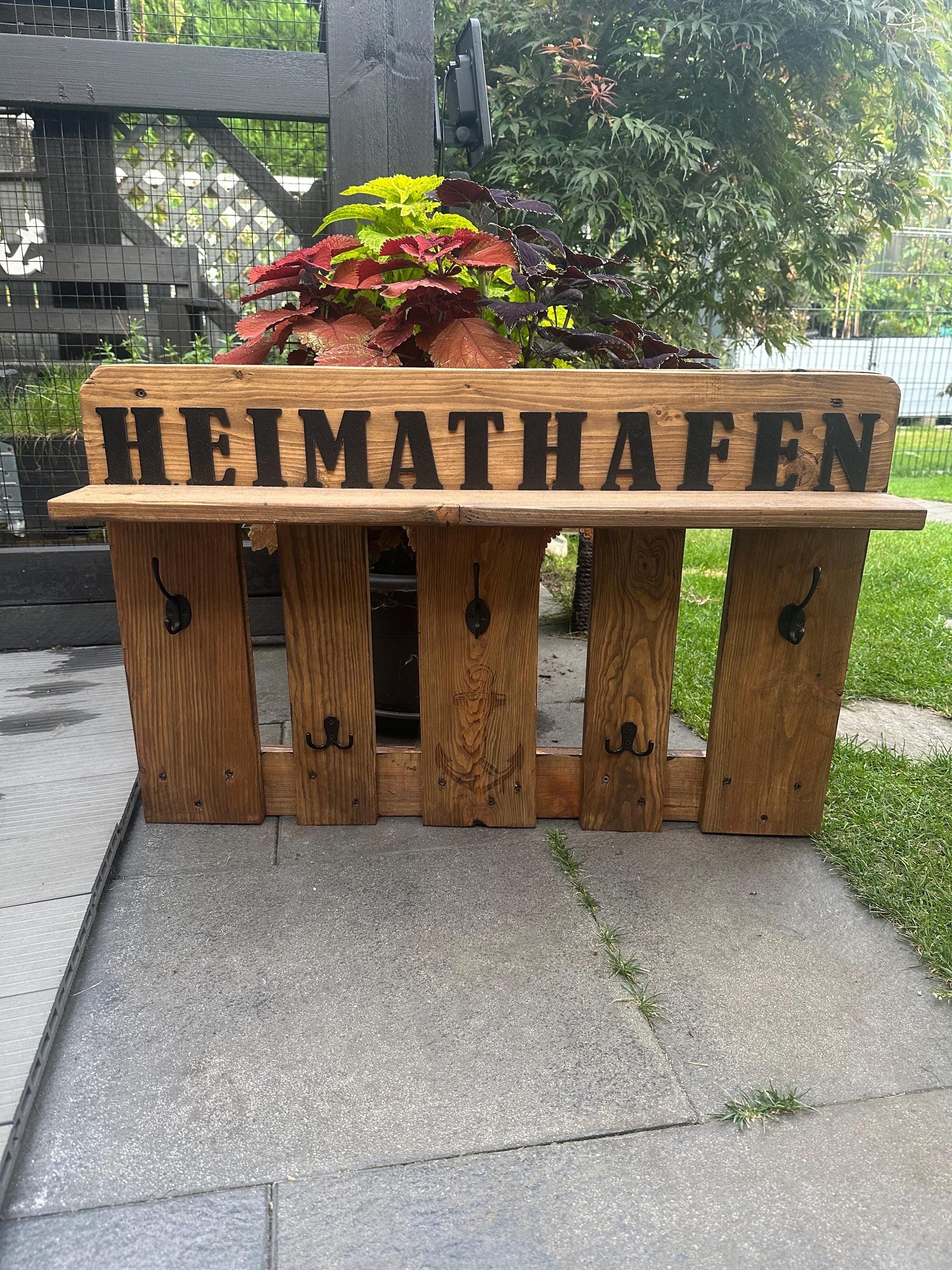 Garderobe Heimathafen rustikal Palettenmöbel Flurgarderobe Kleiderhaken Wandgarderobe Anker Haken