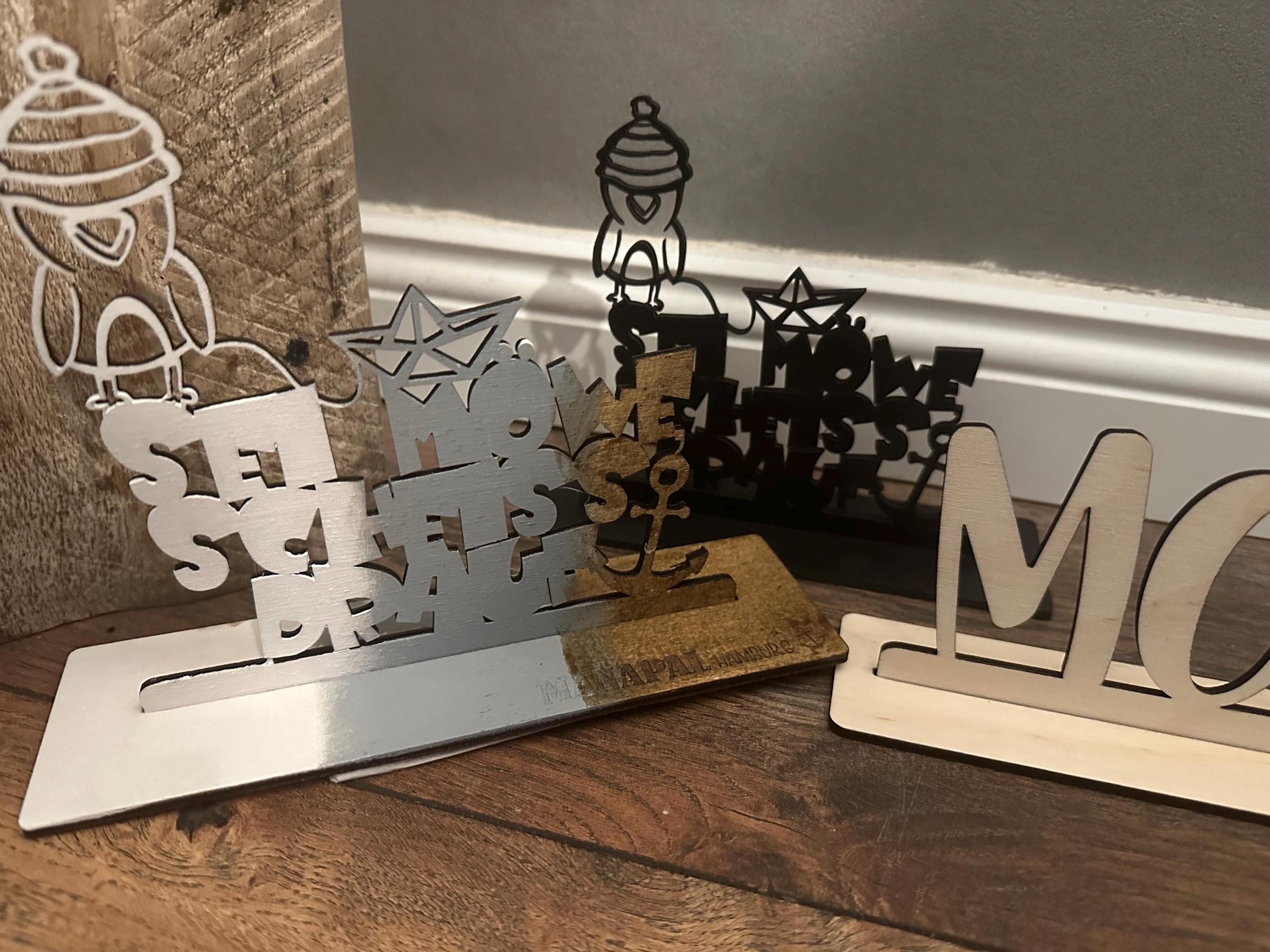 Sei Möwe Tischdeko Ostsee Nordsee Geschenk für Küstenkinder Meerliebe maritime Deko zum Stellen Manapal Schriftzug 3d Holz