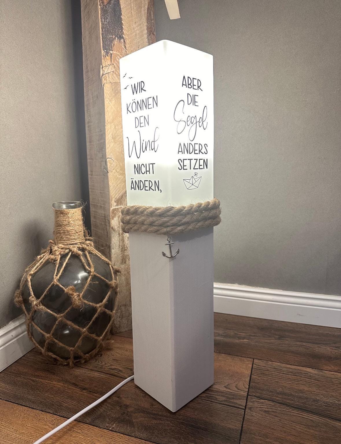 Personalisierte Lampe mit Ihrem Namen oder Wunschtext, verschiedene Höhen, individuell Heimathafen Lieblingsinsel Koordinaten Hochzeit