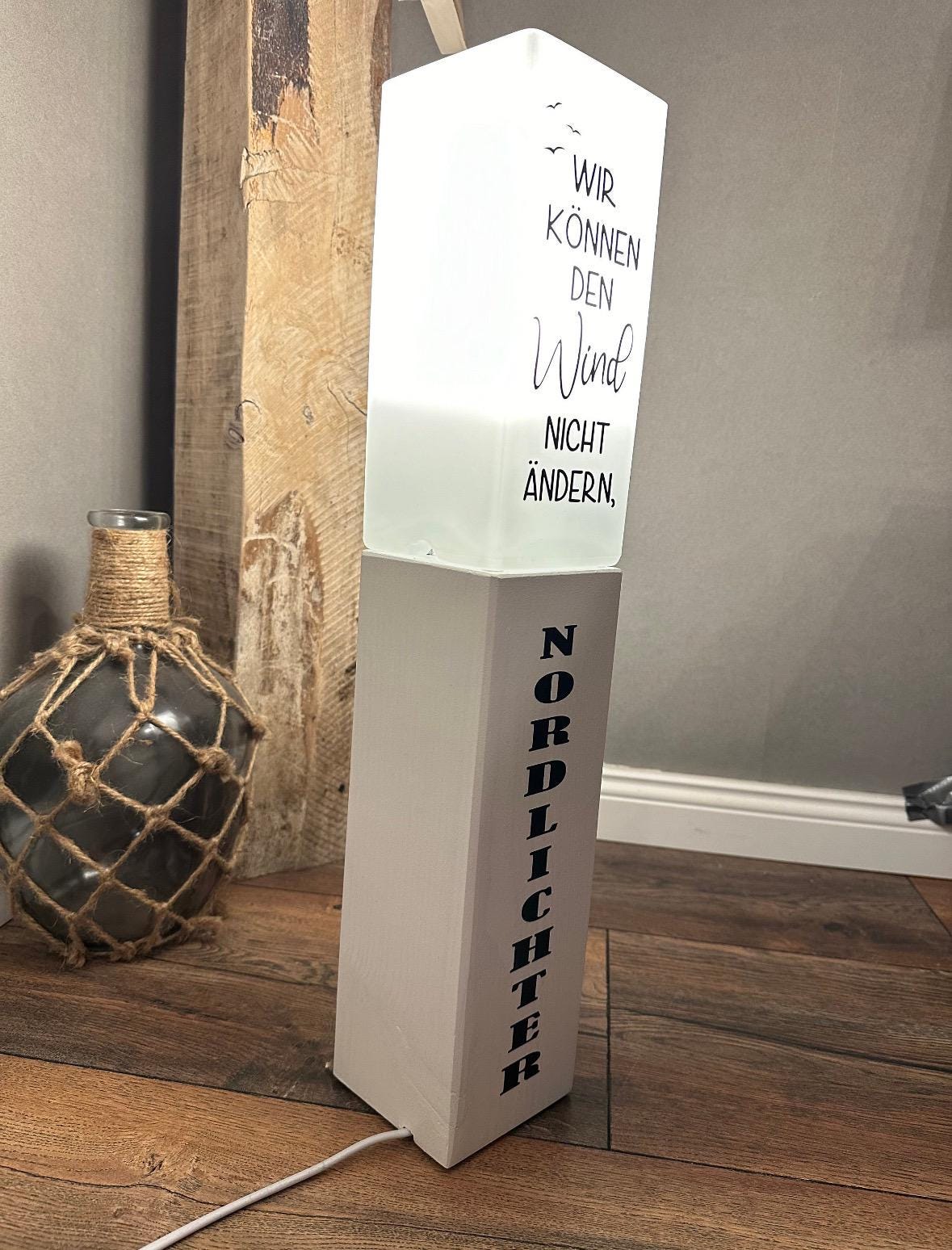 Personalisierte Lampe mit Ihrem Namen oder Wunschtext, verschiedene Höhen, individuell Heimathafen Lieblingsinsel Koordinaten Hochzeit