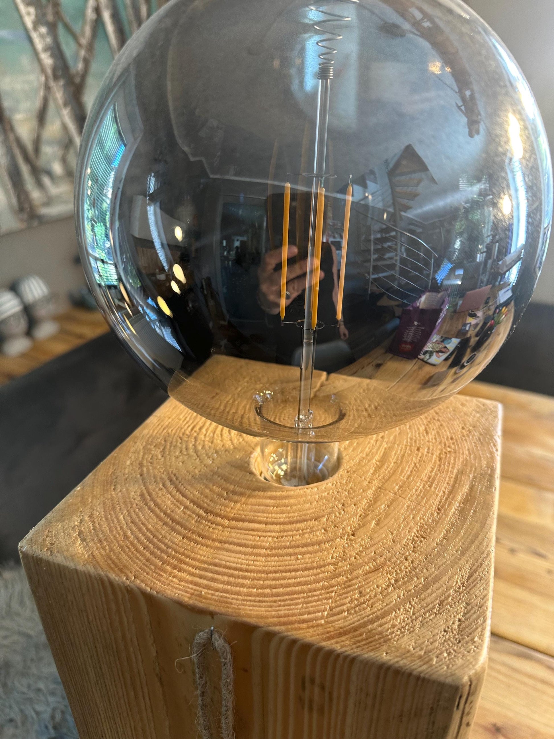 Lampe mit massivem Holzsockel, Unikat, Tischlampe maritim, Holzlampe, individuell Geschenk, Tischdeko, Meer, Anker, Heimathafen