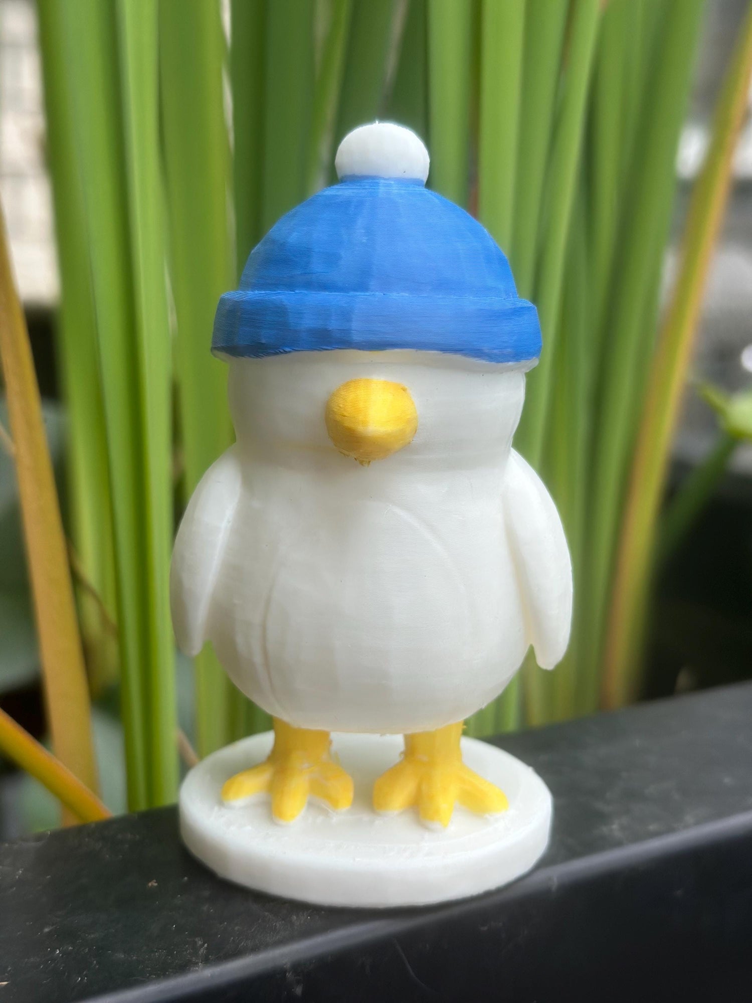 eagull Figurine with Hat | Nautical Coastal Decor Gift | Handmade 3D Printed Seagull Sculpture | Winter & Christmas Home Decoration