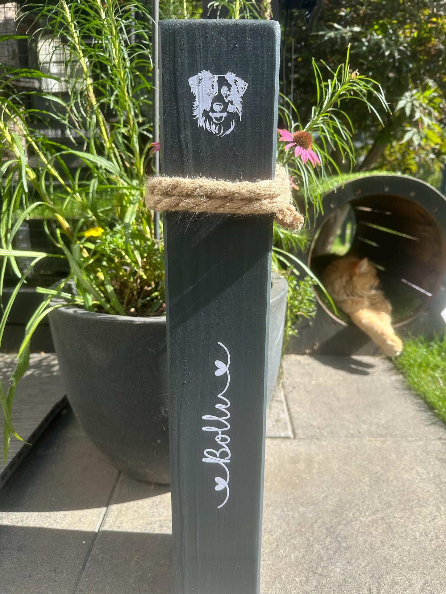Personalized Wooden Pillar for Pet Lovers | Happiness has 4 Paws | Custom Pet Memorial Gift