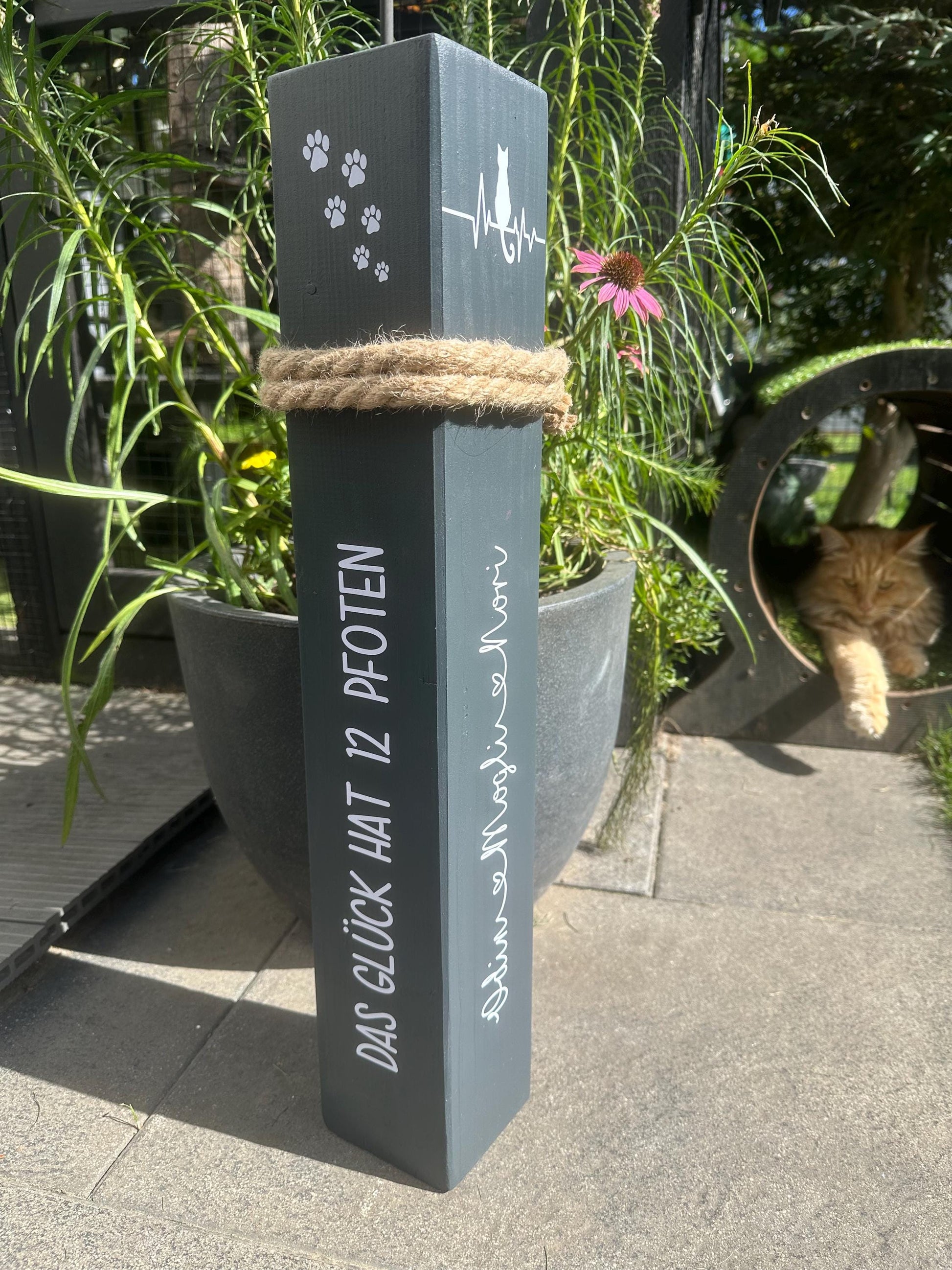 Personalized Wooden Pillar for Pet Lovers | Happiness has 4 Paws | Custom Pet Memorial Gift